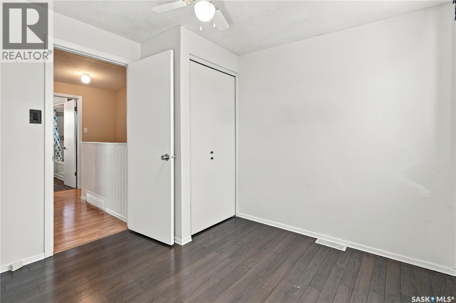 102 Oakview Drive, Regina, Saskatchewan  S4R 0E4 - Photo 23 - SK051860