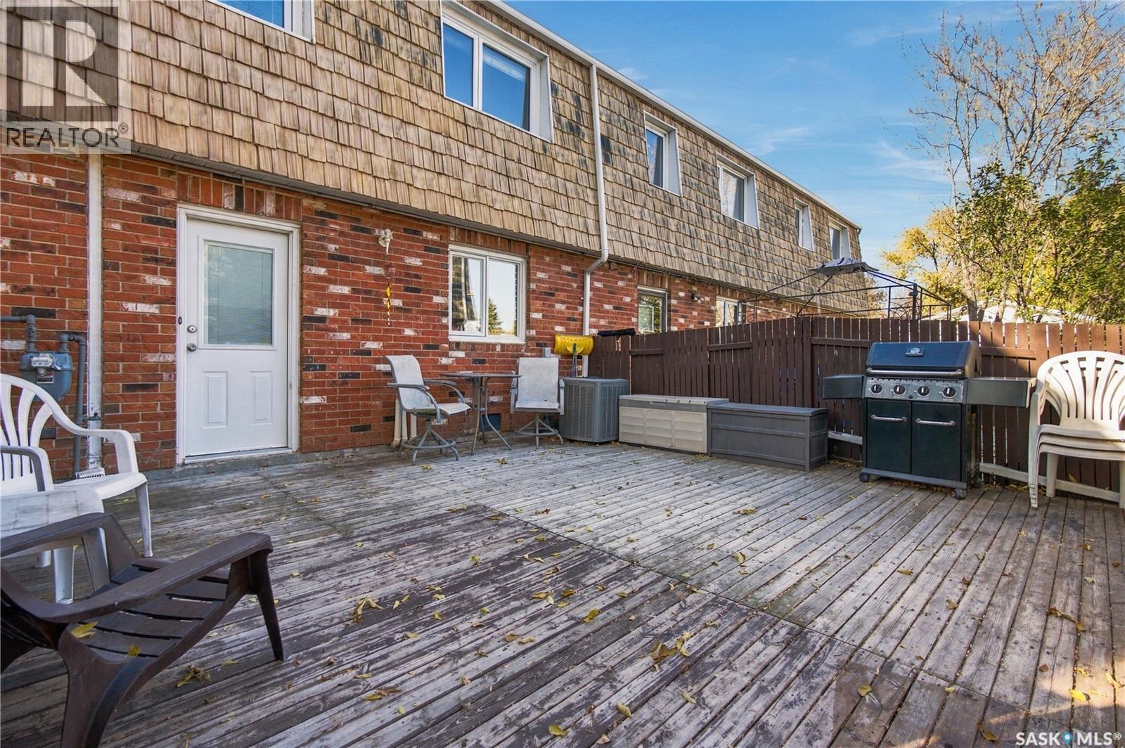 102 Oakview Drive, Regina, Saskatchewan  S4R 0E4 - Photo 32 - SK051860
