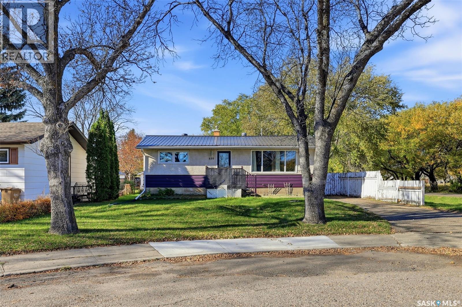 520 Montague Street, Regina, Saskatchewan  S4R 3W5 - Photo 2 - SK051849