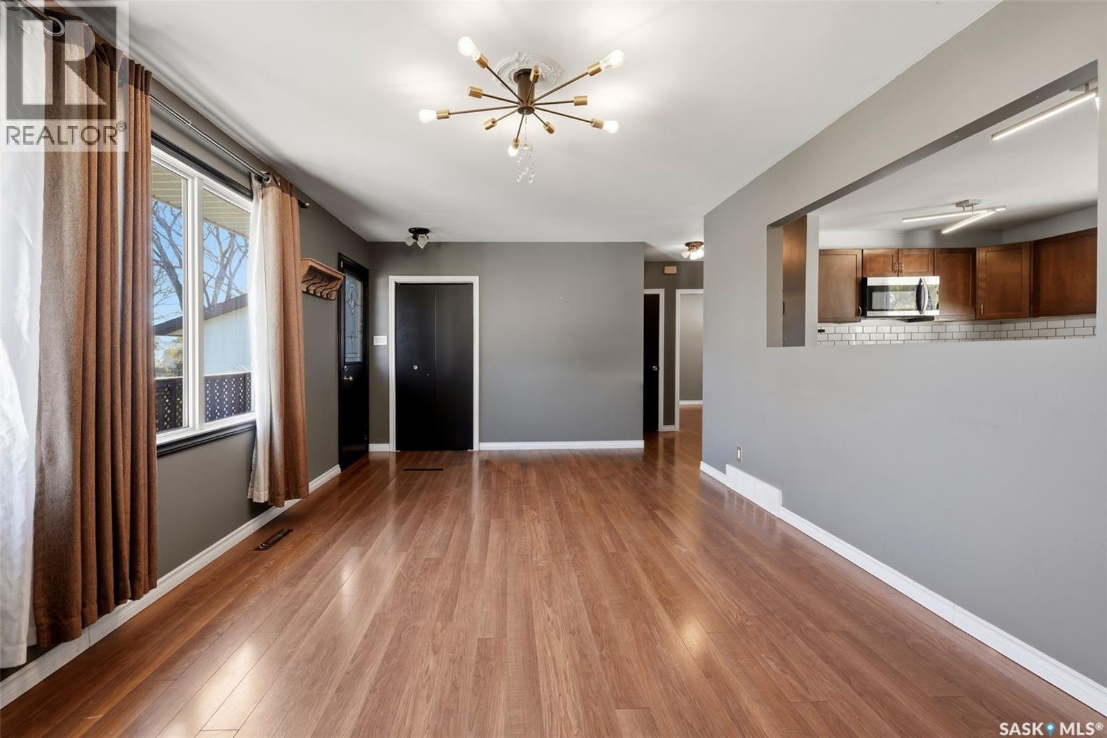520 Montague Street, Regina, Saskatchewan  S4R 3W5 - Photo 5 - SK051849