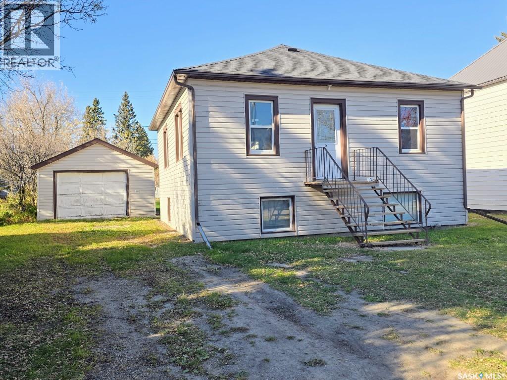 319 9th Street, Humboldt, Saskatchewan  S0K 2A0 - Photo 3 - SK051798