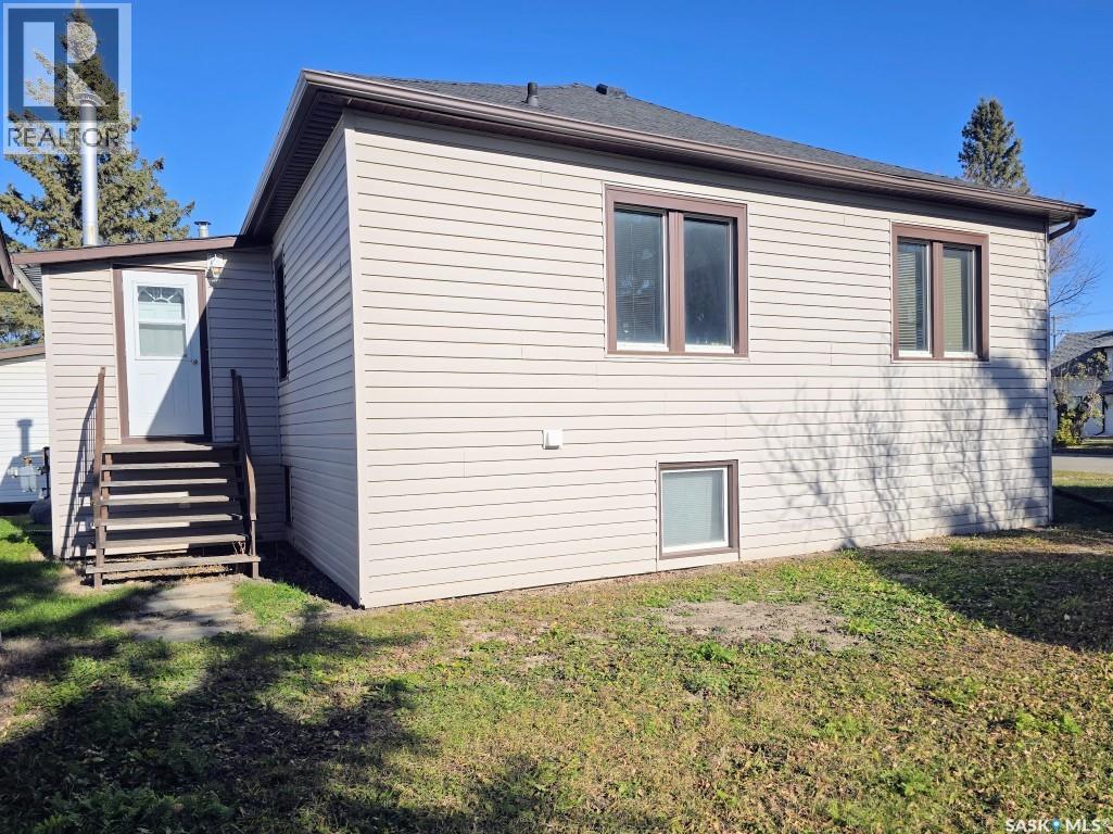 319 9th Street, Humboldt, Saskatchewan  S0K 2A0 - Photo 4 - SK051798