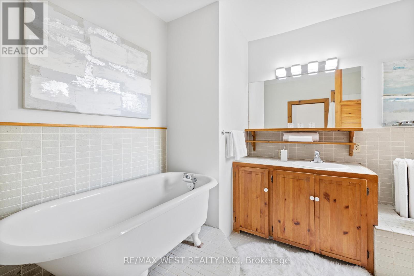 151 Humberside Avenue, Toronto, Ontario  M6P 1K3 - Photo 14 - W14112602