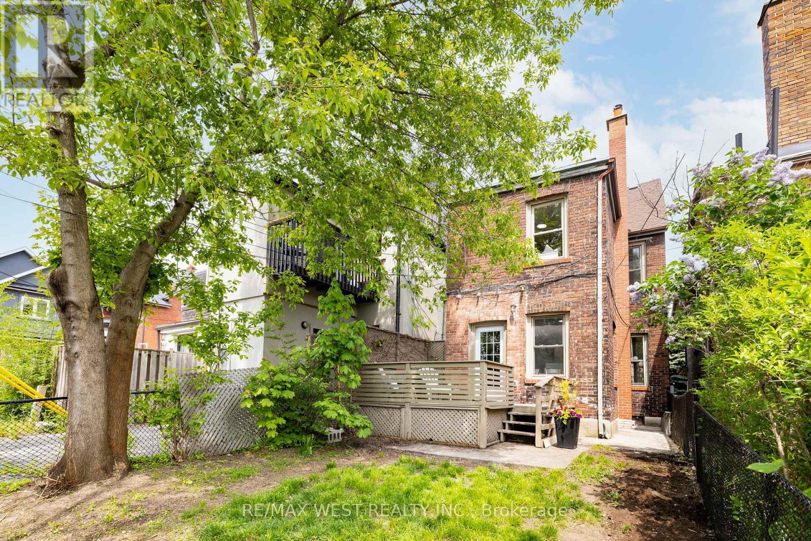 151 Humberside Avenue, Toronto, Ontario  M6P 1K3 - Photo 19 - W14112602