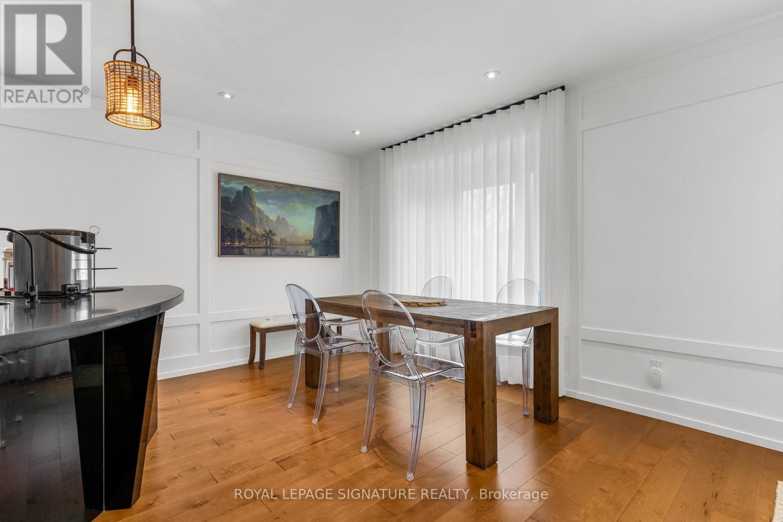 2364 Wyandotte Drive, Oakville, Ontario  L6L 2T6 - Photo 2 - W14112618