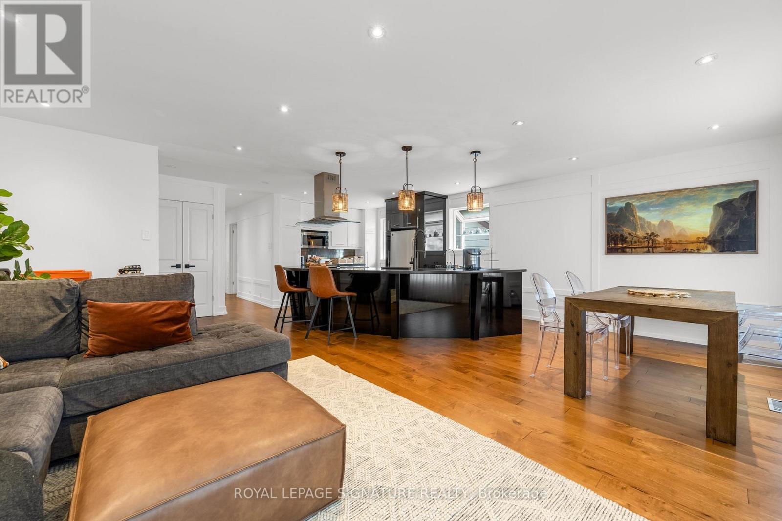 2364 Wyandotte Drive, Oakville, Ontario  L6L 2T6 - Photo 4 - W14112618