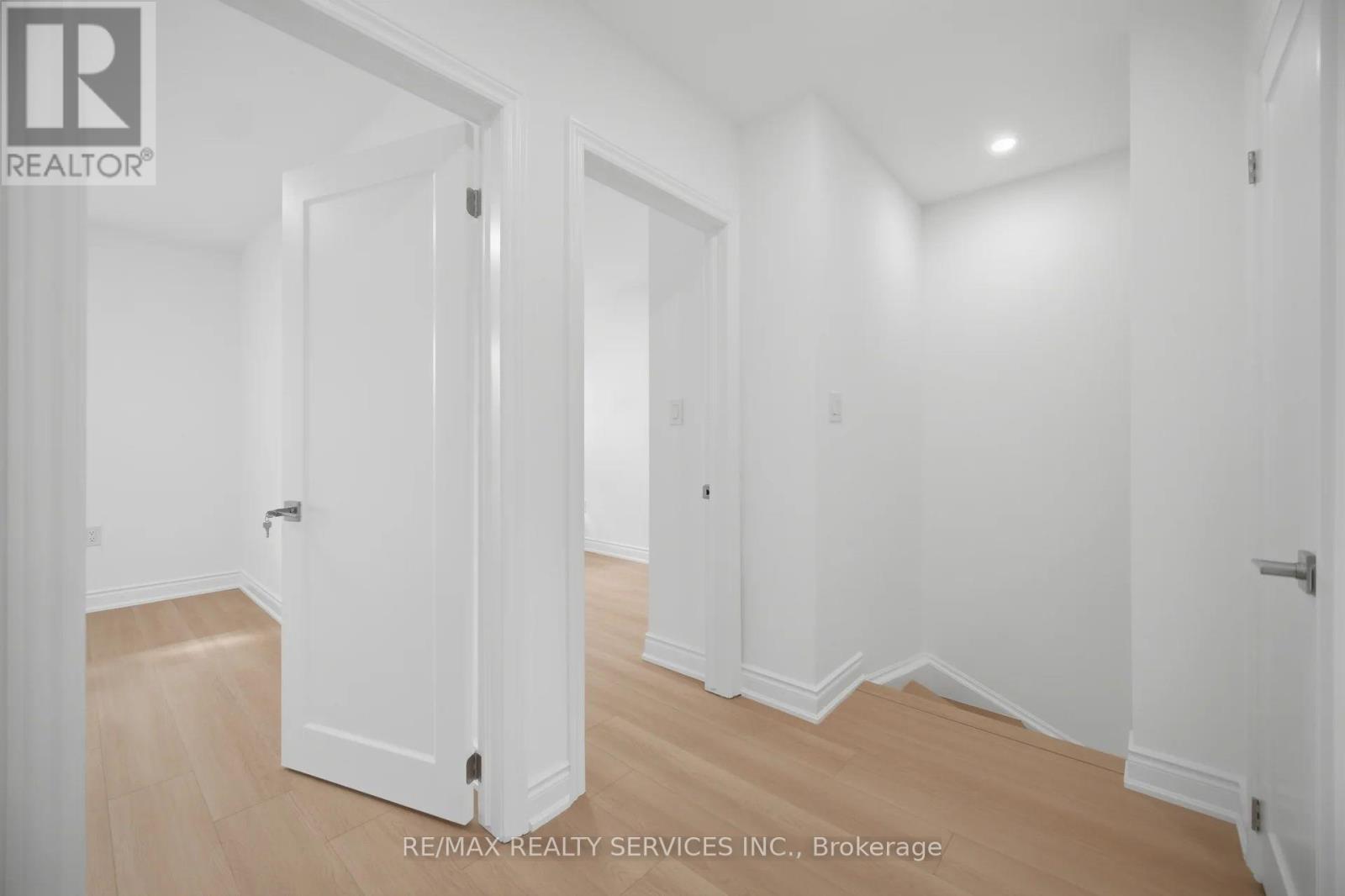 92 Corby Crescent, Brampton, Ontario  L6Y 1H1 - Photo 11 - W14112722