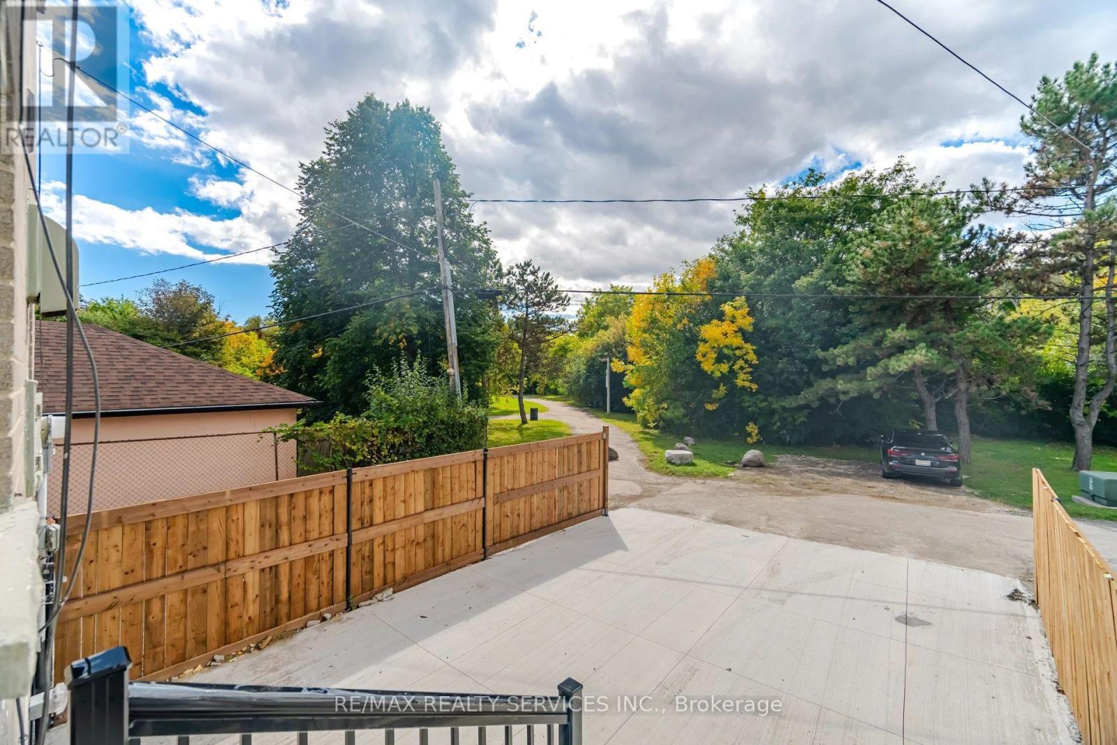 92 Corby Crescent, Brampton, Ontario  L6Y 1H1 - Photo 25 - W14112722