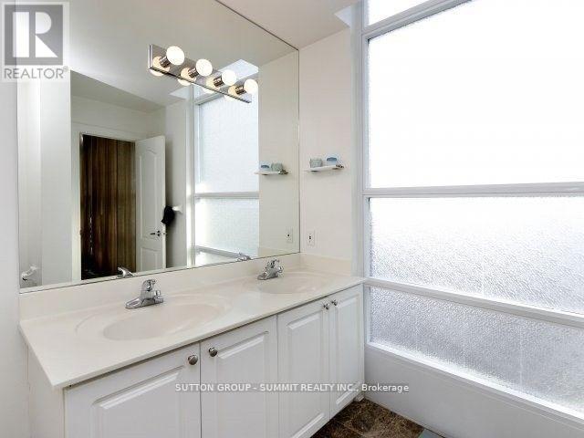 2807 - 33 Elm Drive, Mississauga, Ontario  L5B 4M2 - Photo 14 - W14112742