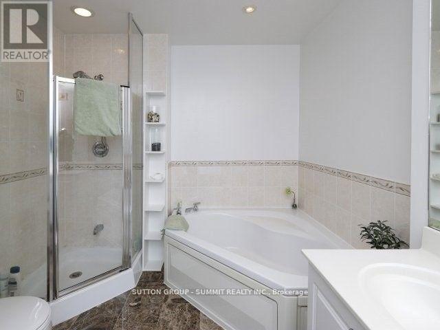 2807 - 33 Elm Drive, Mississauga, Ontario  L5B 4M2 - Photo 15 - W14112742