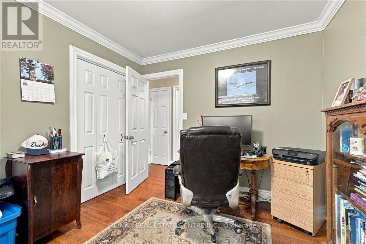 9032 32 Nd Side Road, Halton Hills, Ontario  L7J 2L8 - Photo 23 - W14112764