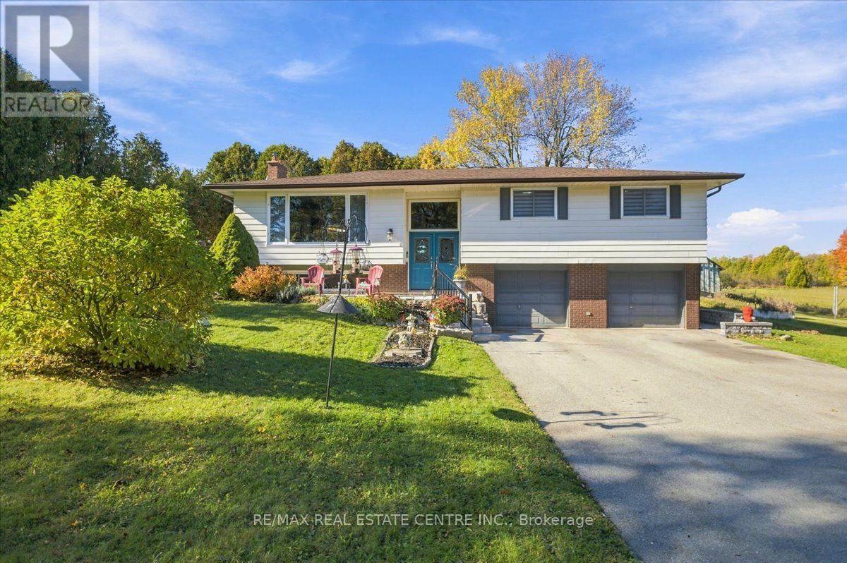 9032 32 Nd Side Road, Halton Hills, Ontario  L7J 2L8 - Photo 3 - W14112764