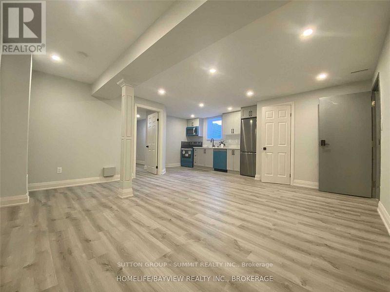 1 - 45 Pineneedle Drive, Aurora, Ontario  L4G 4Y6 - Photo 4 - N14112760