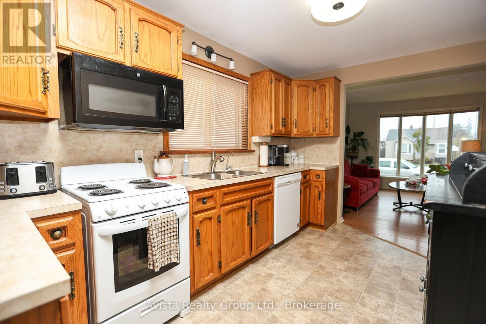 426 Christina Street E, Thunder Bay, Ontario  P7E 4P2 - Photo 5 - X14109248
