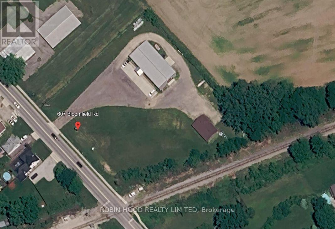 607 Bloomfield Road, Chatham-Kent, Ontario  N7M 5J5 - Photo 8 - X14112614