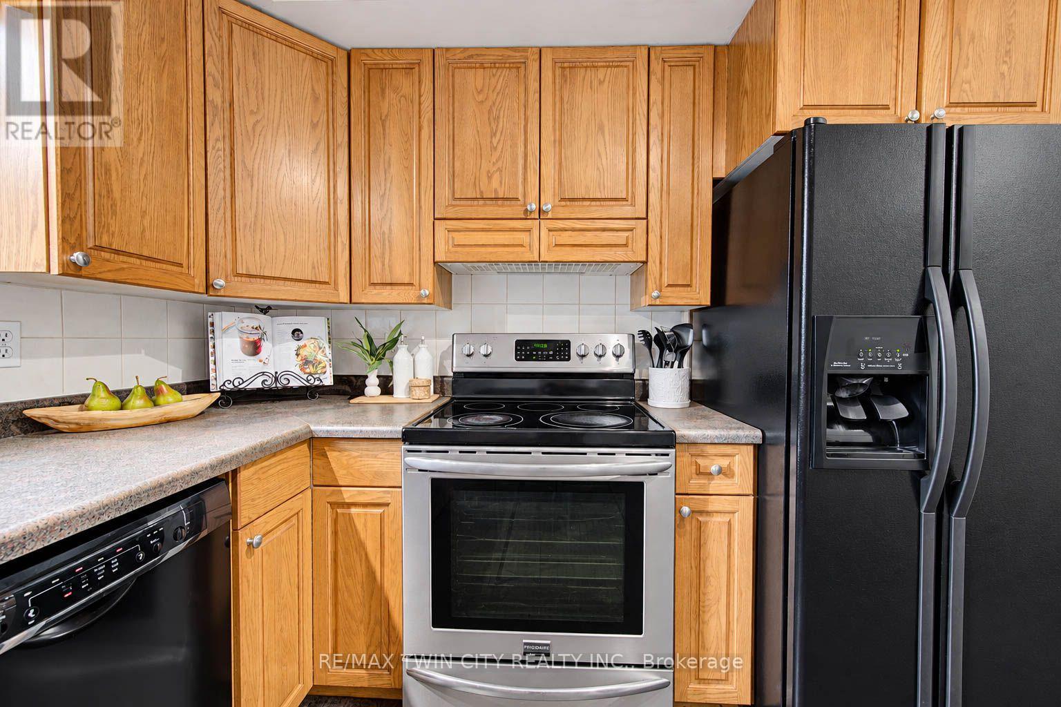 63 Winding Way, Kitchener, Ontario  N2N 1M4 - Photo 16 - X14112736