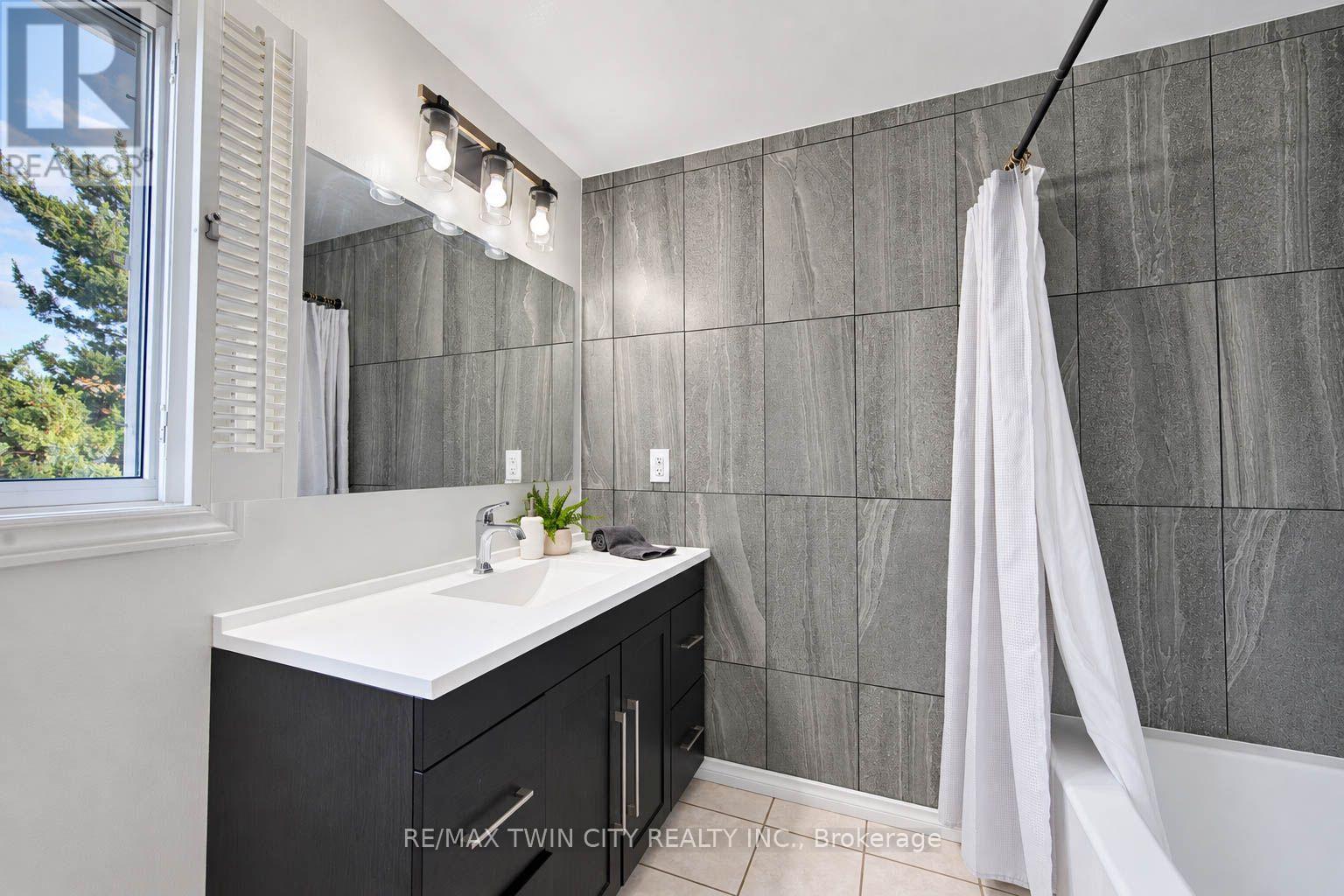 63 Winding Way, Kitchener, Ontario  N2N 1M4 - Photo 22 - X14112736