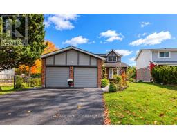 63 WINDING WAY, Kitchener, Ontario