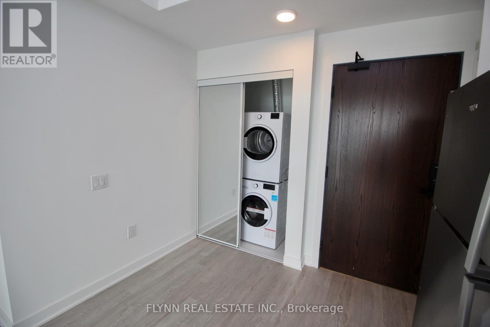 1518 - 2782 Barton Street E, Hamilton, Ontario  L8E 2J8 - Photo 4 - X14112756
