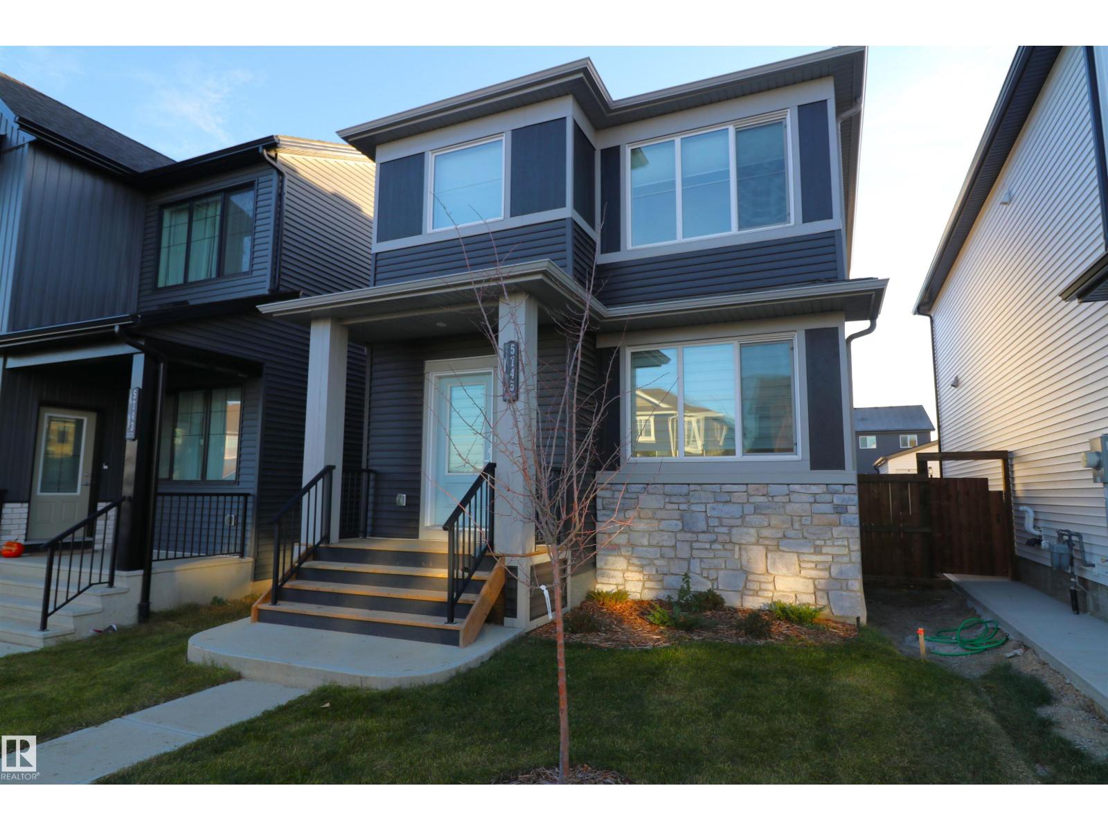 5745 HAWTHORN CM SW, Edmonton, Alberta