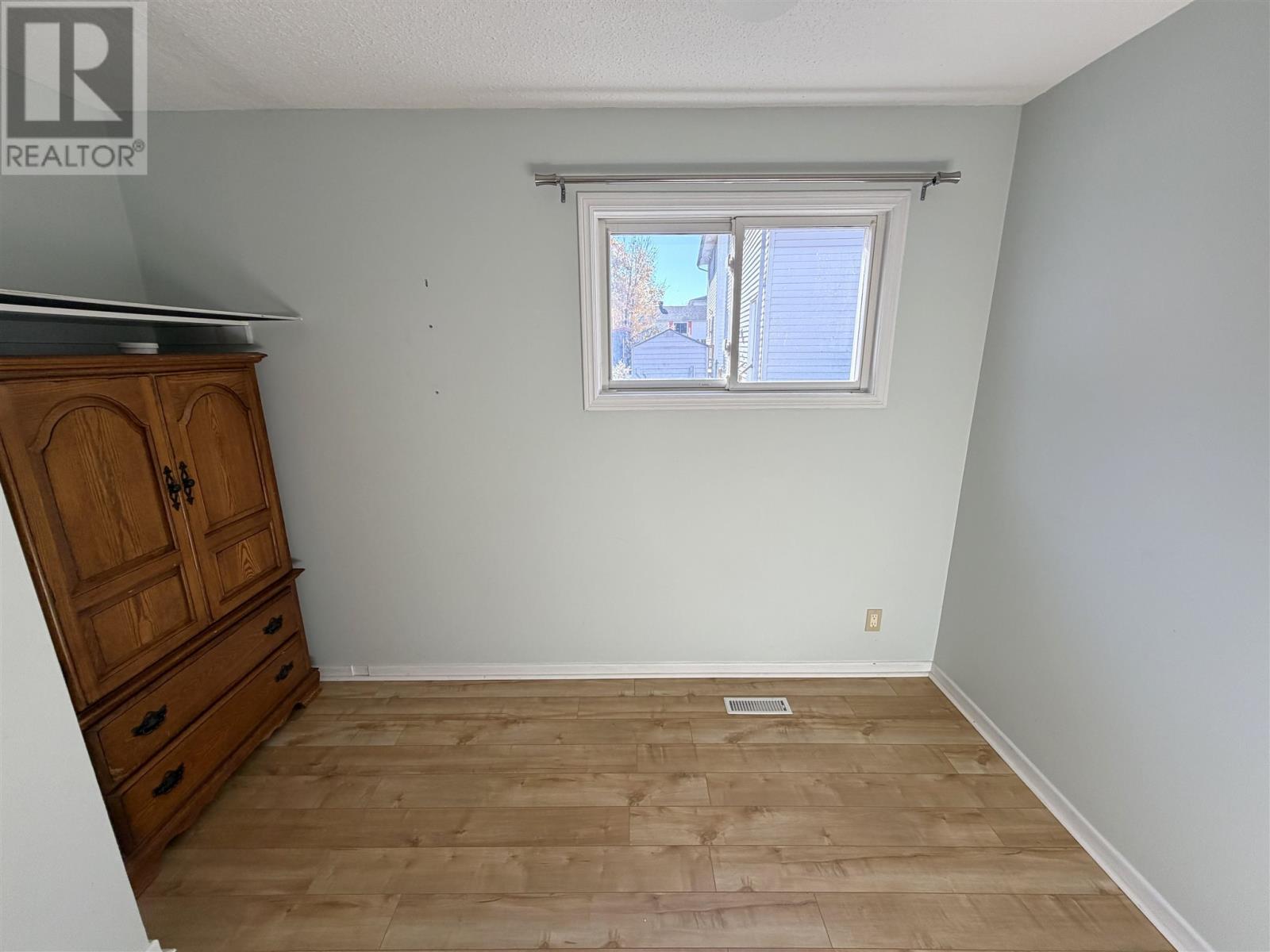 27 Hergott Ave, Elliot Lake, Ontario  P5A 3B1 - Photo 25 - SM262968