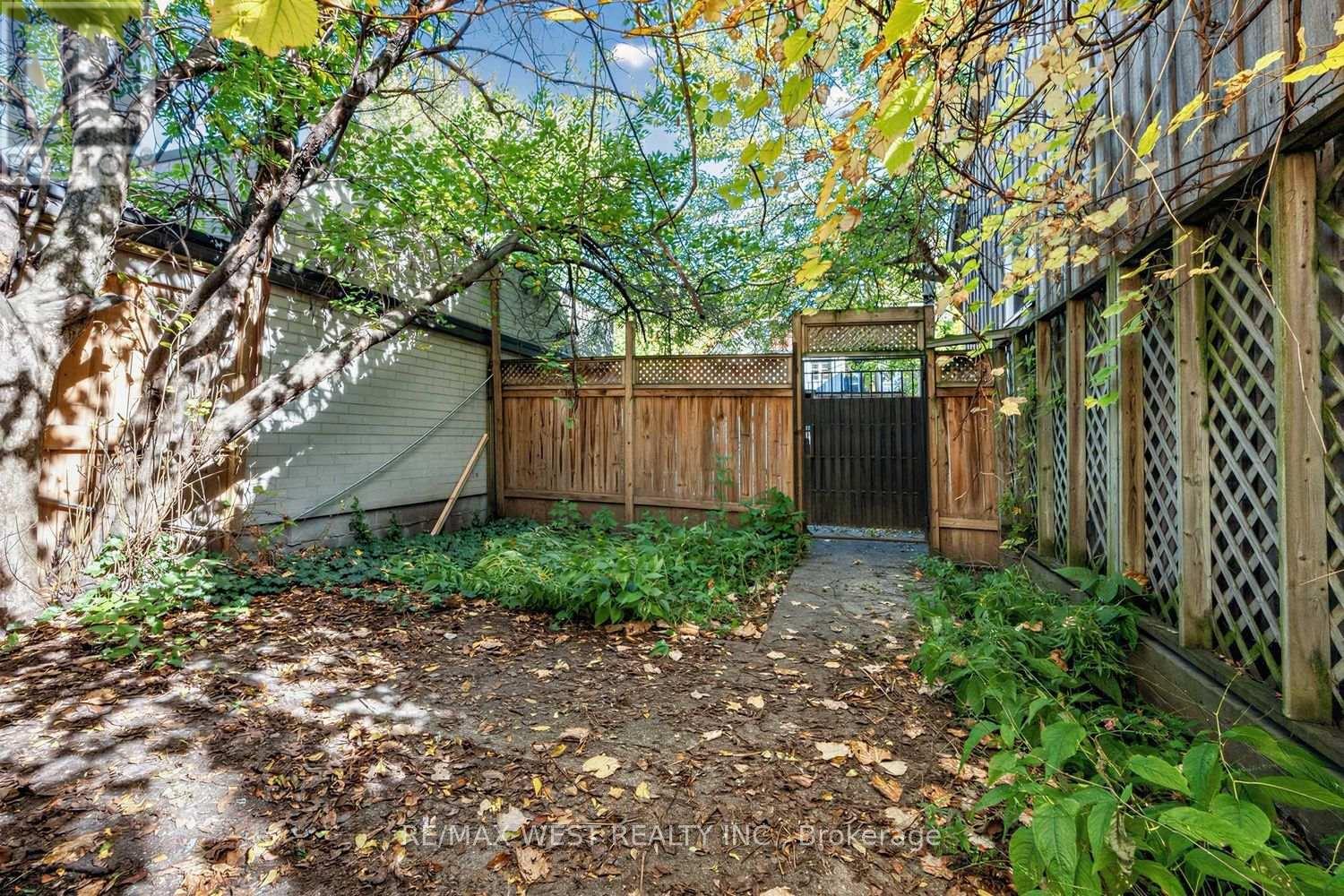 279 Brunswick Avenue, Toronto, Ontario  M5S 2M6 - Photo 6 - C14112804