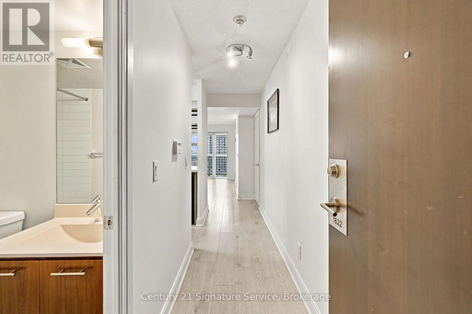 1822 - 135 Village Green Square, Toronto, Ontario  M1S 0G4 - Photo 4 - E14112856