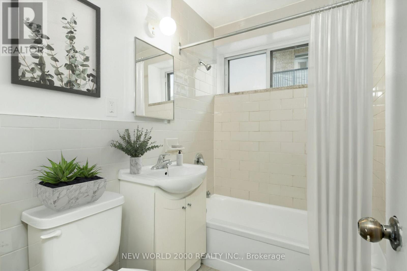 103 - 190 Cosburn Avenue, Toronto, Ontario  M4J 2M1 - Photo 7 - E14112860