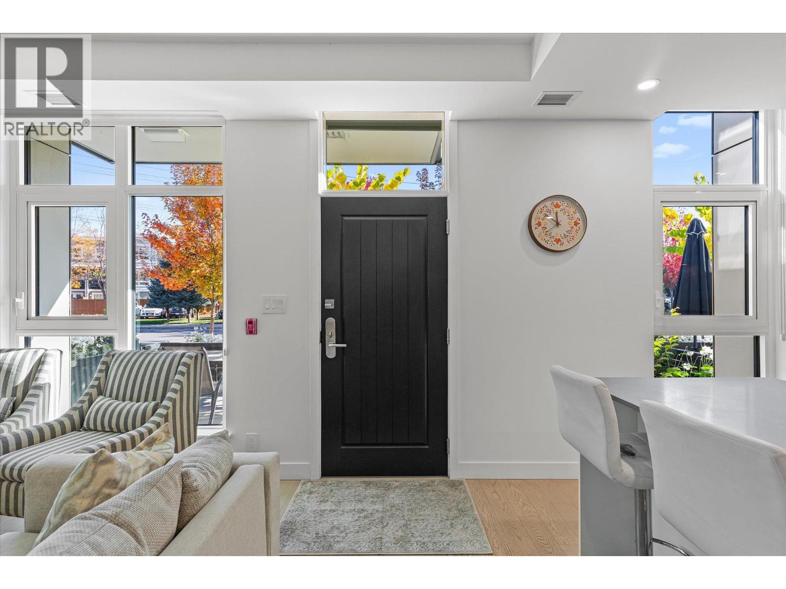 3348 Richter Street, Kelowna, British Columbia  V1W 3S9 - Photo 8 - 10402915