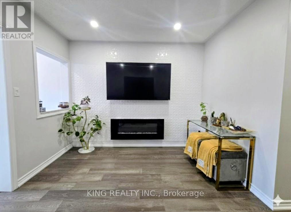 131 Royal Appian Crescent, Vaughan, Ontario  L4K 5L5 - Photo 6 - N14112816