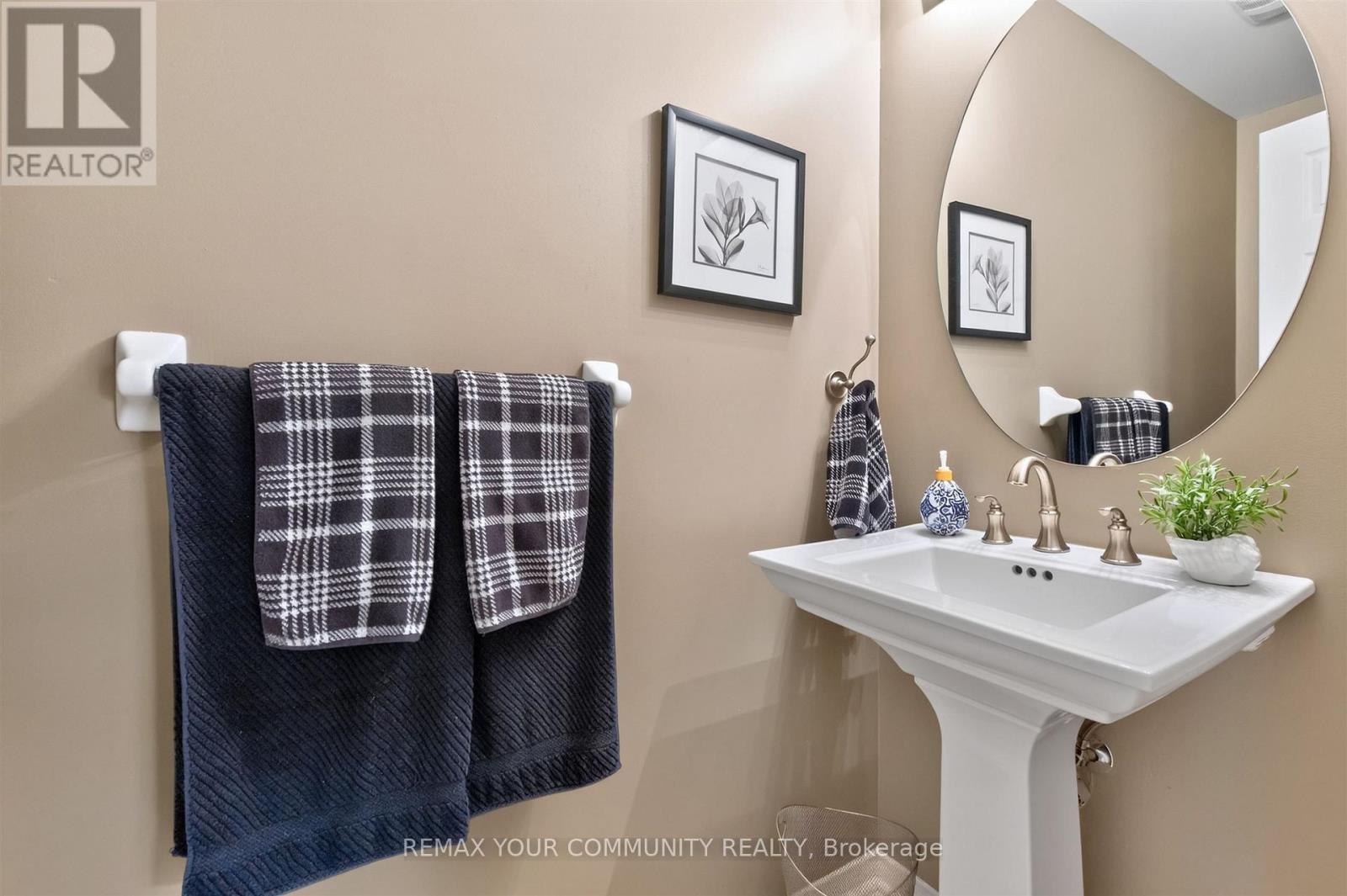 61 Cozens Drive, Richmond Hill, Ontario  L4E 4W6 - Photo 14 - N14112852