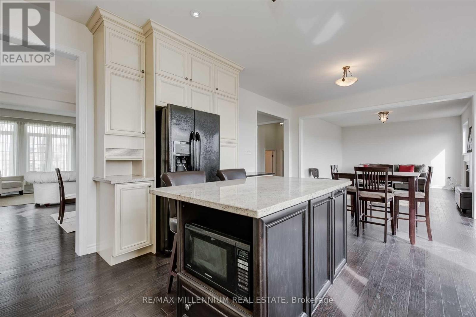 77 Collier Crescent, Essa, Ontario  L0M 1B5 - Photo 6 - N14112906