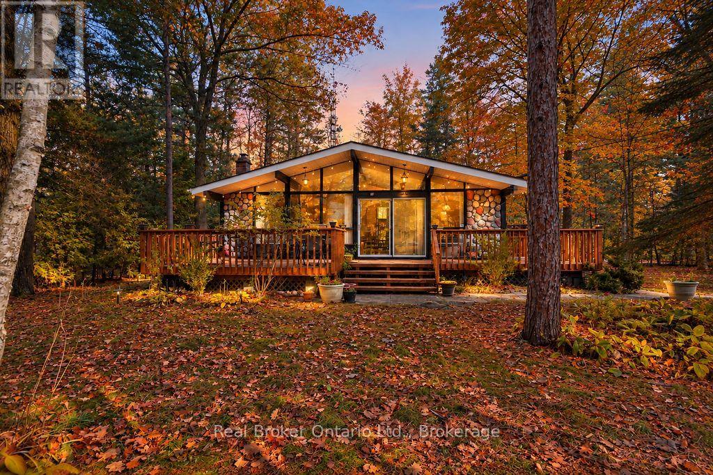 38 DEANLEA BOULEVARD, Tiny, Ontario