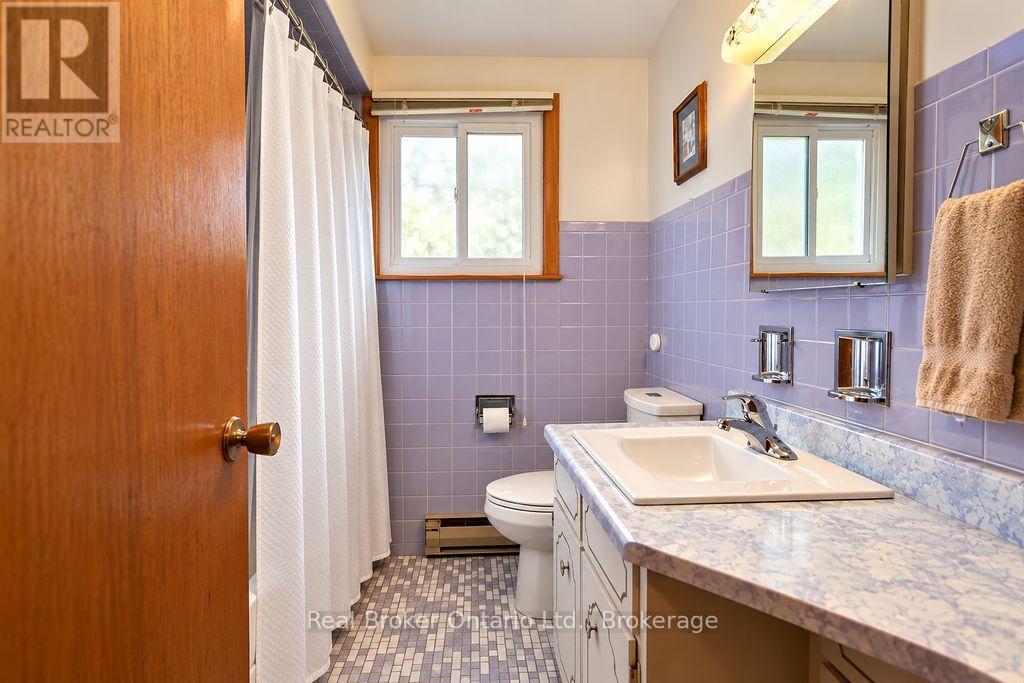38 Deanlea Boulevard, Tiny, Ontario L0L 2T0 - Photo 18 - S14112818