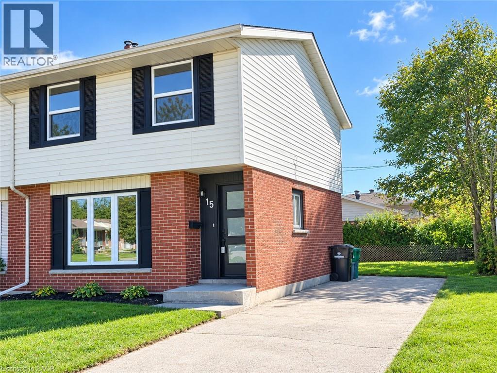 15 Currie Street, Cambridge, Ontario  N1P 1A2 - Photo 2 - 40873344