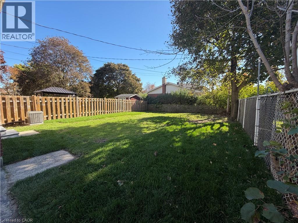 15 Currie Street, Cambridge, Ontario  N1P 1A2 - Photo 24 - 40873344