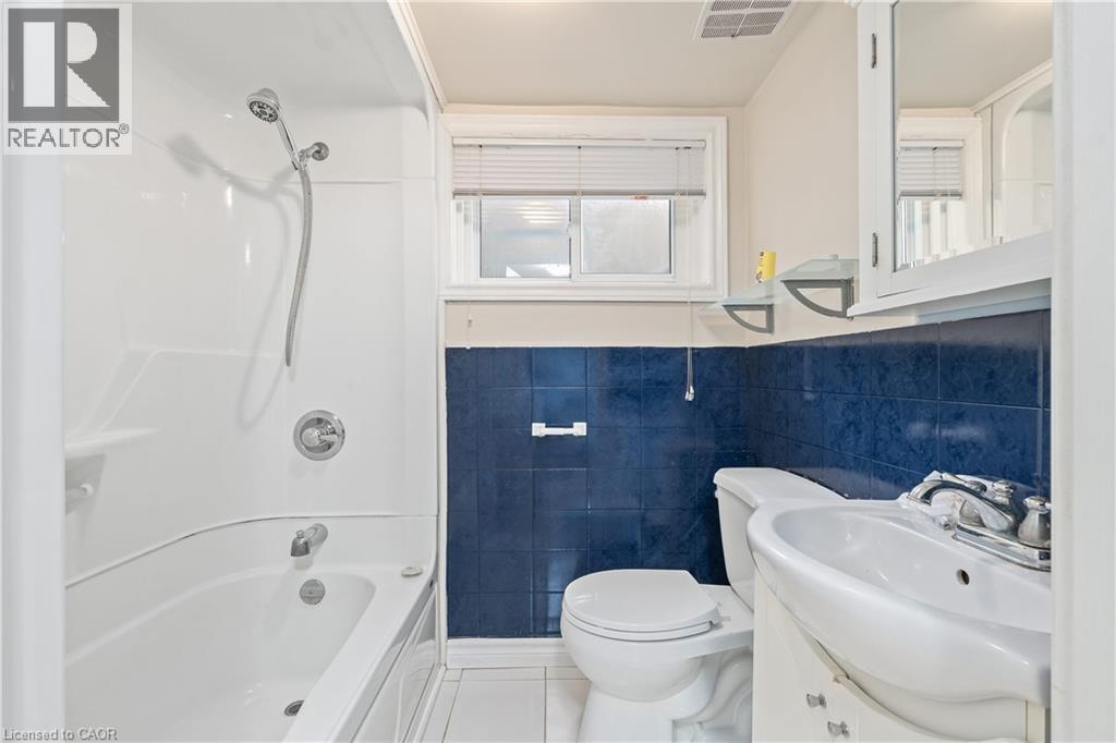 17 Academy Road, Georgetown, Ontario  L7G 3N7 - Photo 6 - 40873577