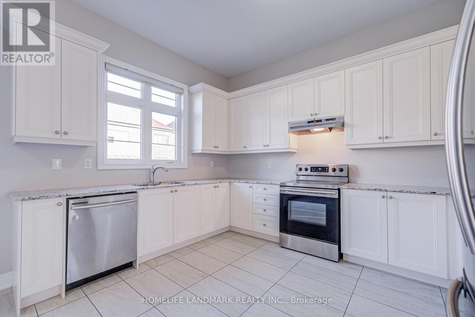 7 Malaspina Close, Brampton, Ontario  L6Y 6E2 - Photo 11 - W14112848