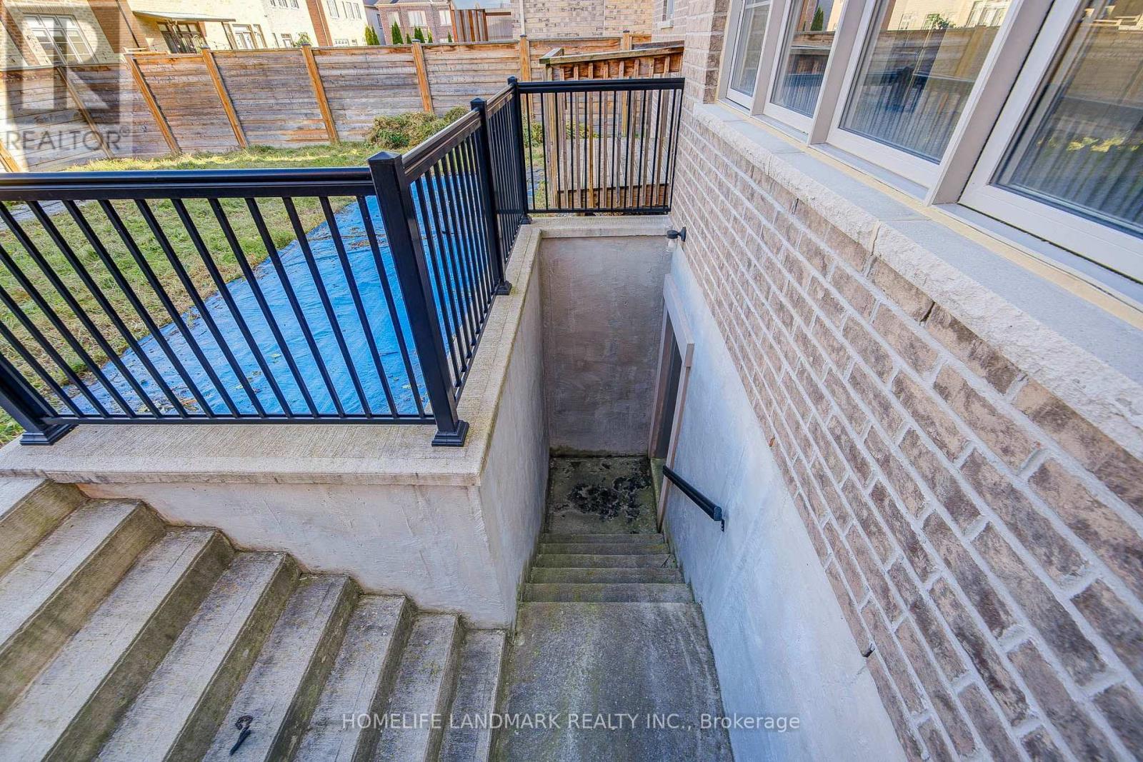 7 Malaspina Close, Brampton, Ontario  L6Y 6E2 - Photo 28 - W14112848