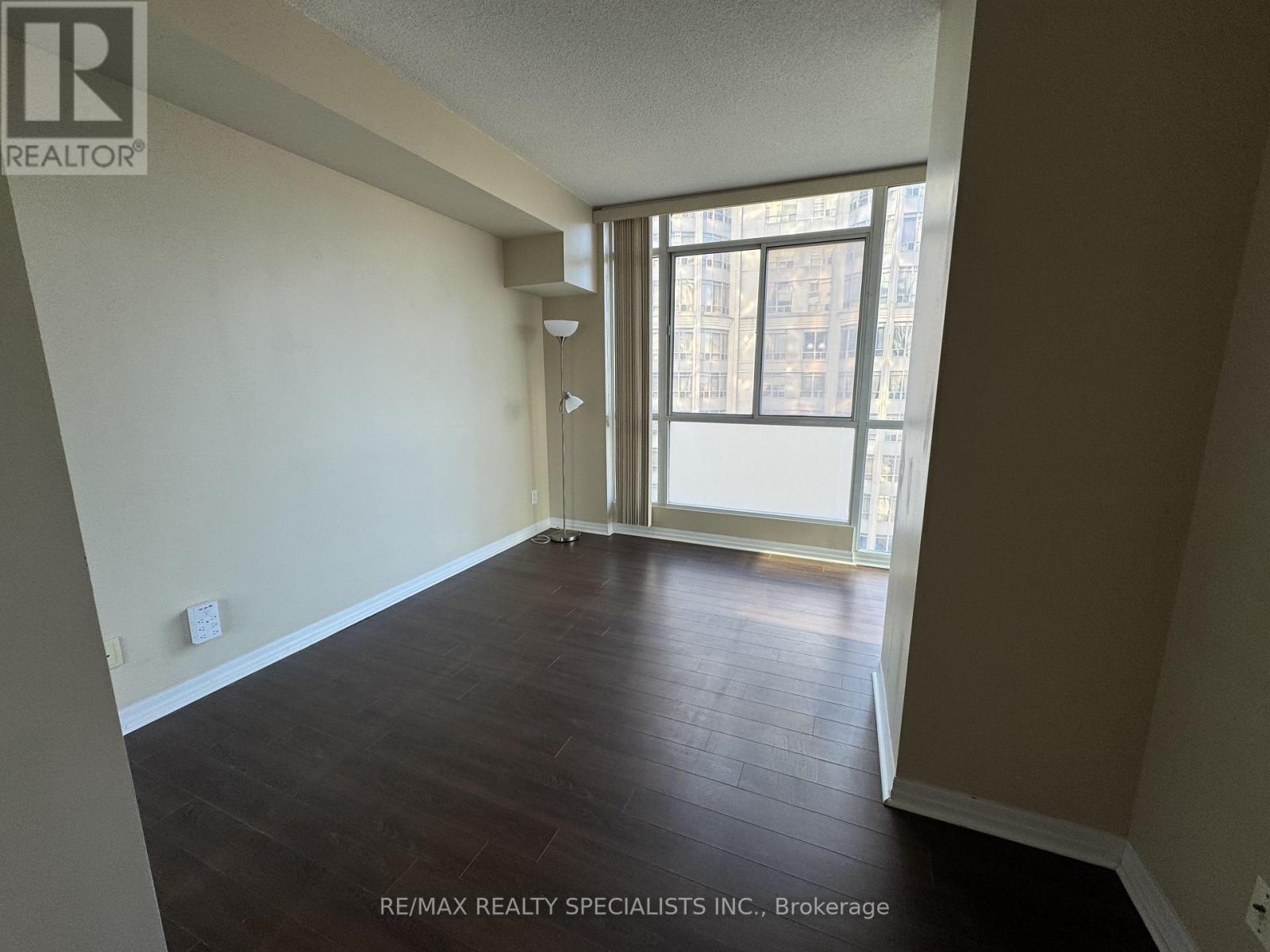 2302 - 225 Webb Drive, Mississauga (City Centre), Ontario  L5B 4P2 - Photo 6 - W14112868