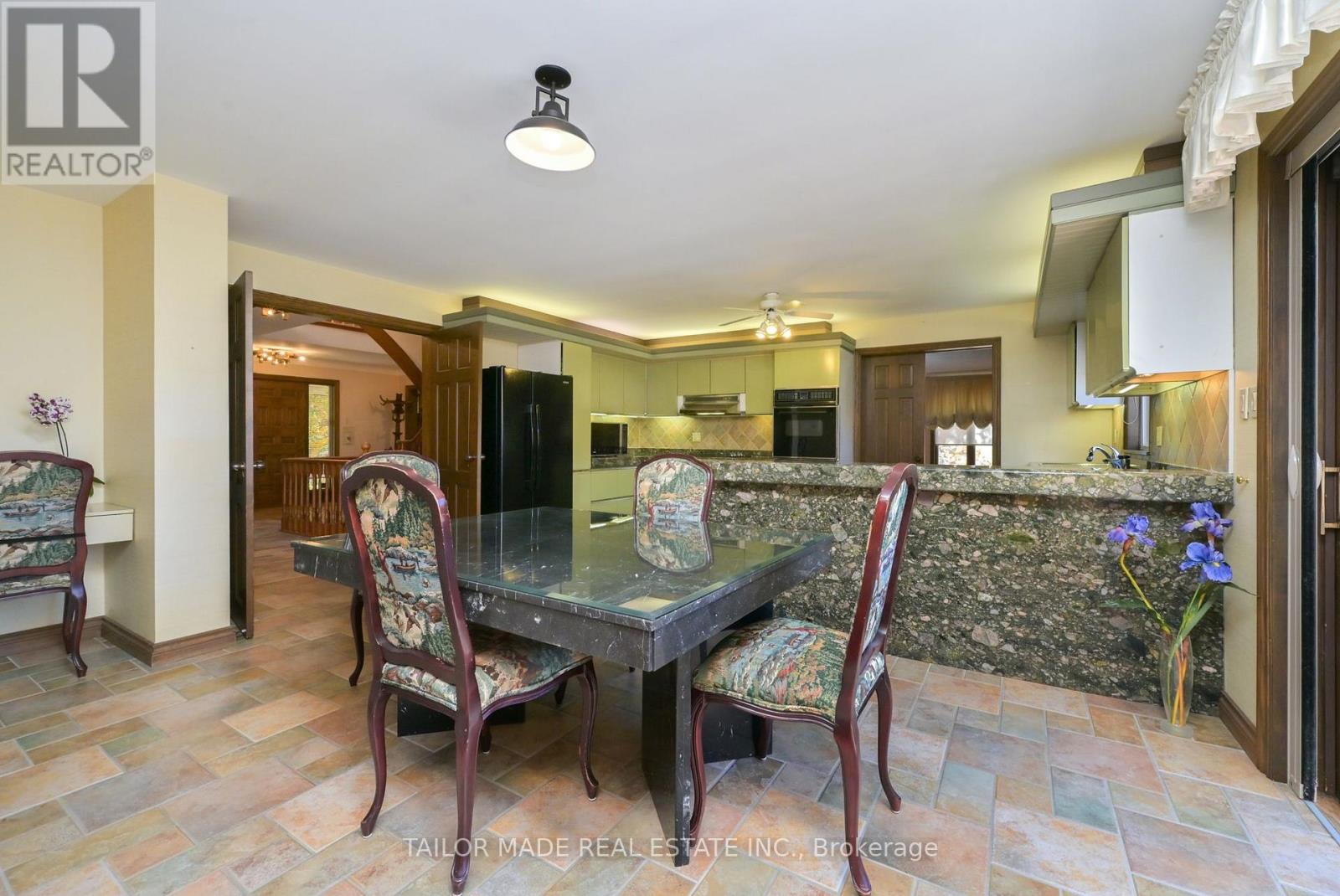 40 Walton Drive, Caledon, Ontario  L7E 0A1 - Photo 10 - W14112872