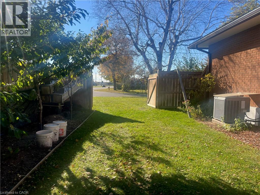 477 Delcrest Avenue, Delhi, Ontario  N4B 2T6 - Photo 7 - 40873676