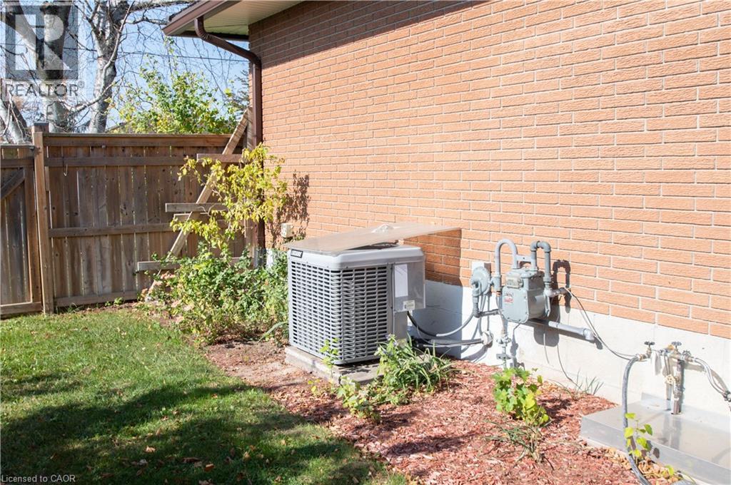477 Delcrest Avenue, Delhi, Ontario  N4B 2T6 - Photo 9 - 40873676