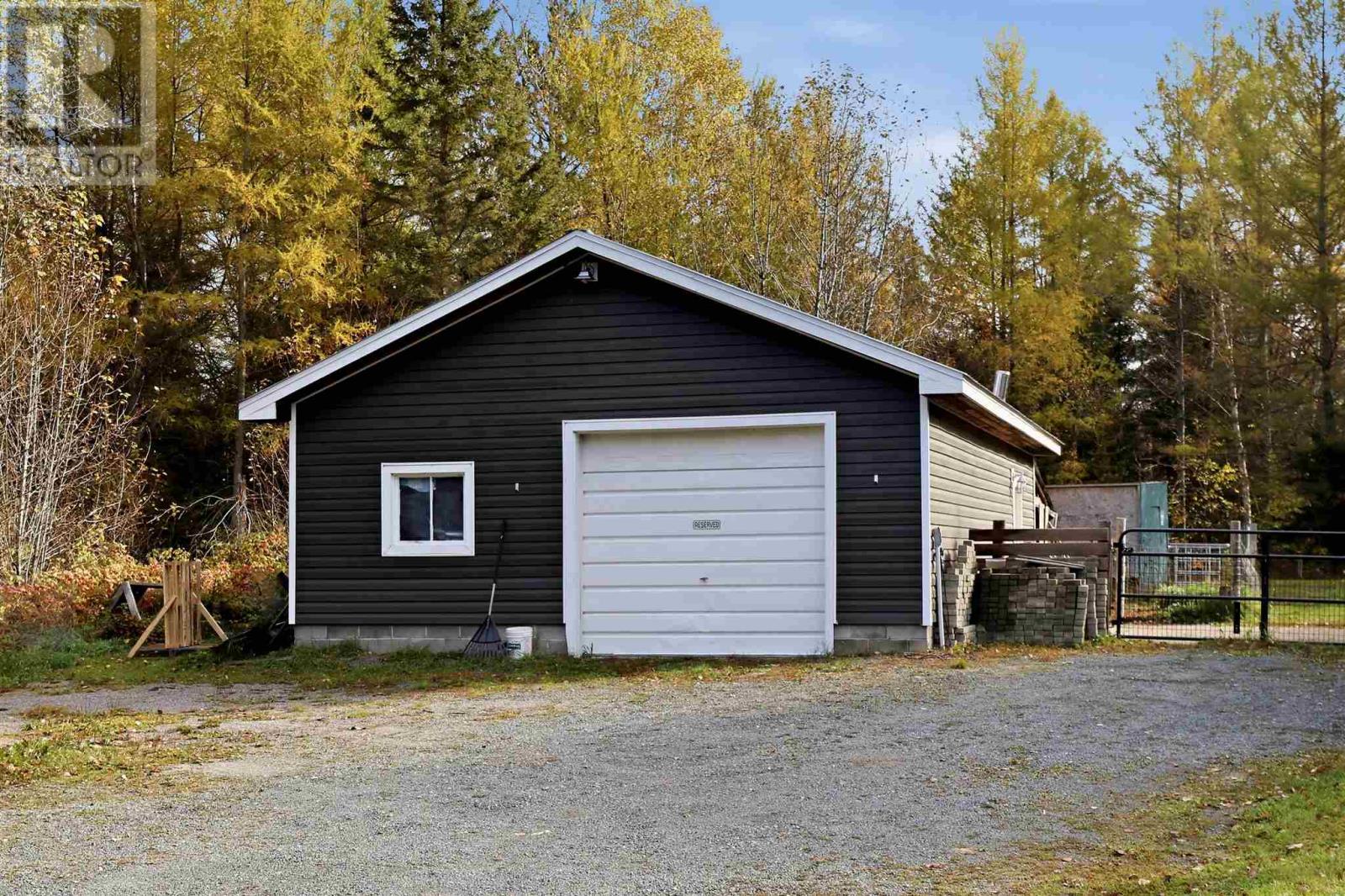 152 Maclean Rd, Thessalon, Ontario  P0R 1L0 - Photo 15 - SM262964