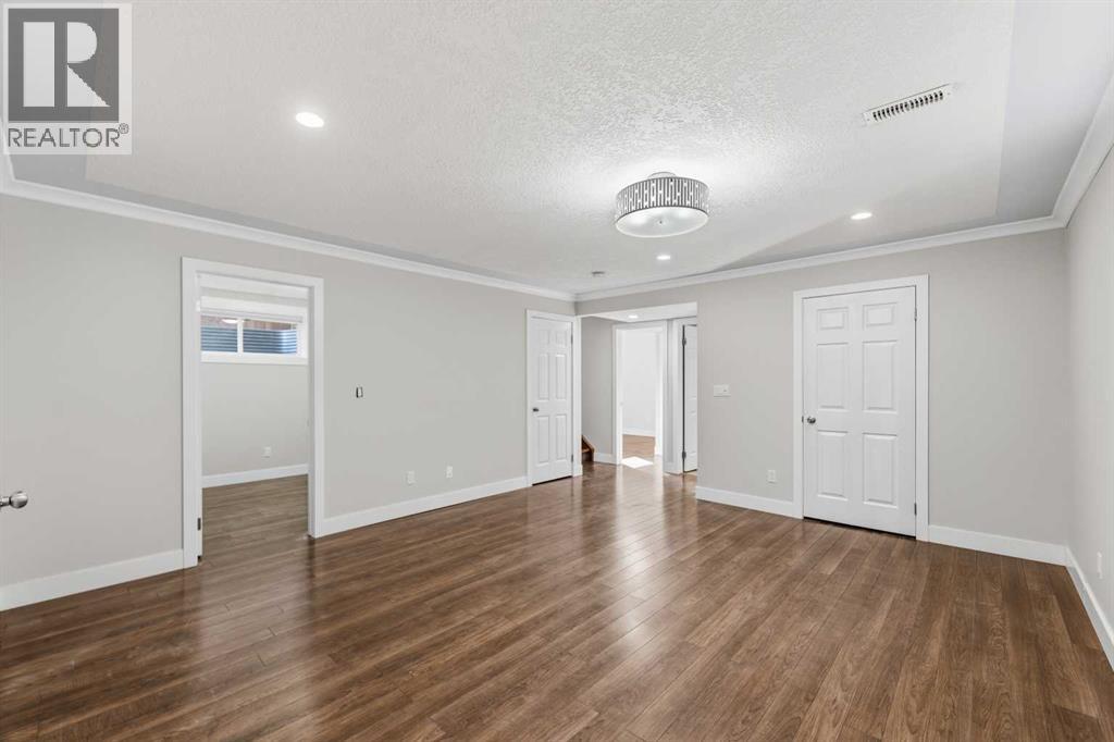 195 Elgin Rise SE, Calgary, Alberta  T2Z 4Z7 - Photo 41 - A2354363
