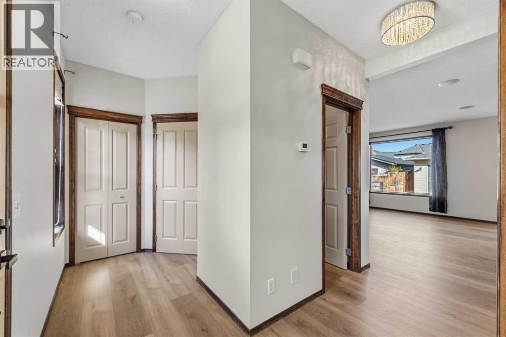 195 Elgin Rise SE, Calgary, Alberta  T2Z 4Z7 - Photo 5 - A2354363