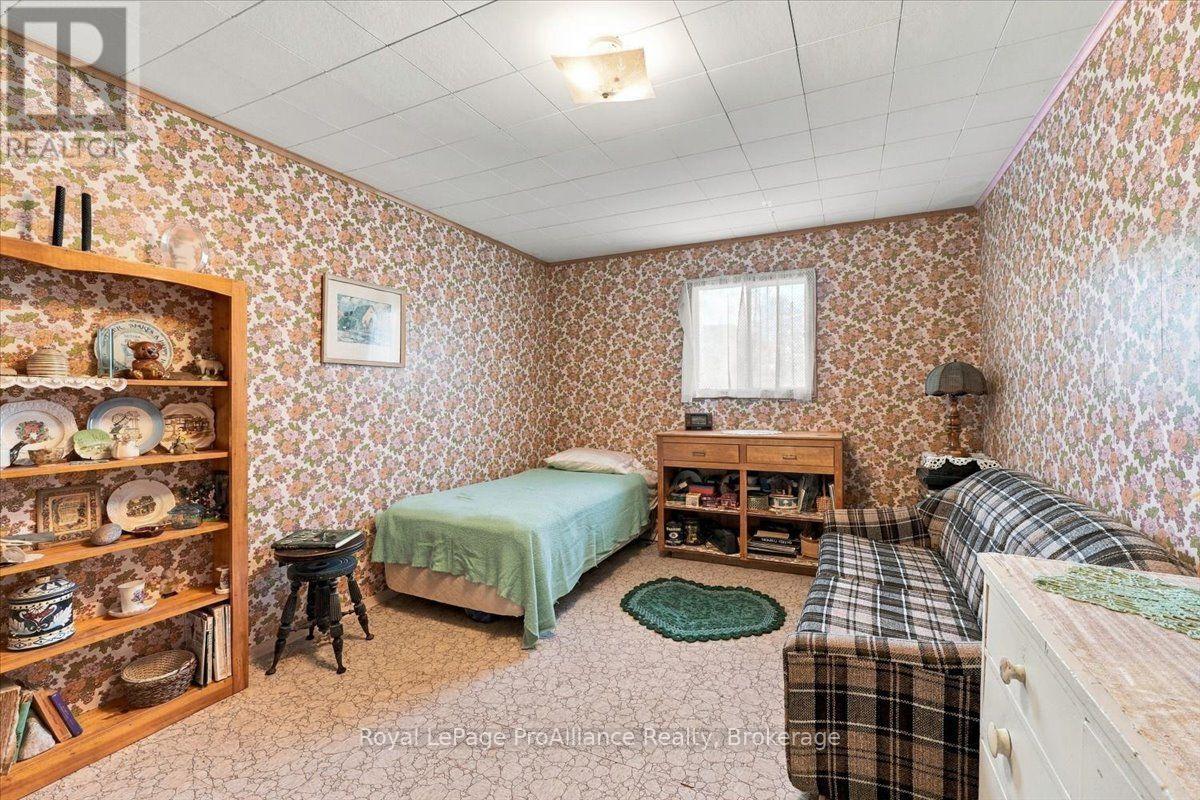 2096 Hollowview Road, Centre Hastings, Ontario  K0K 3E0 - Photo 17 - X14112986
