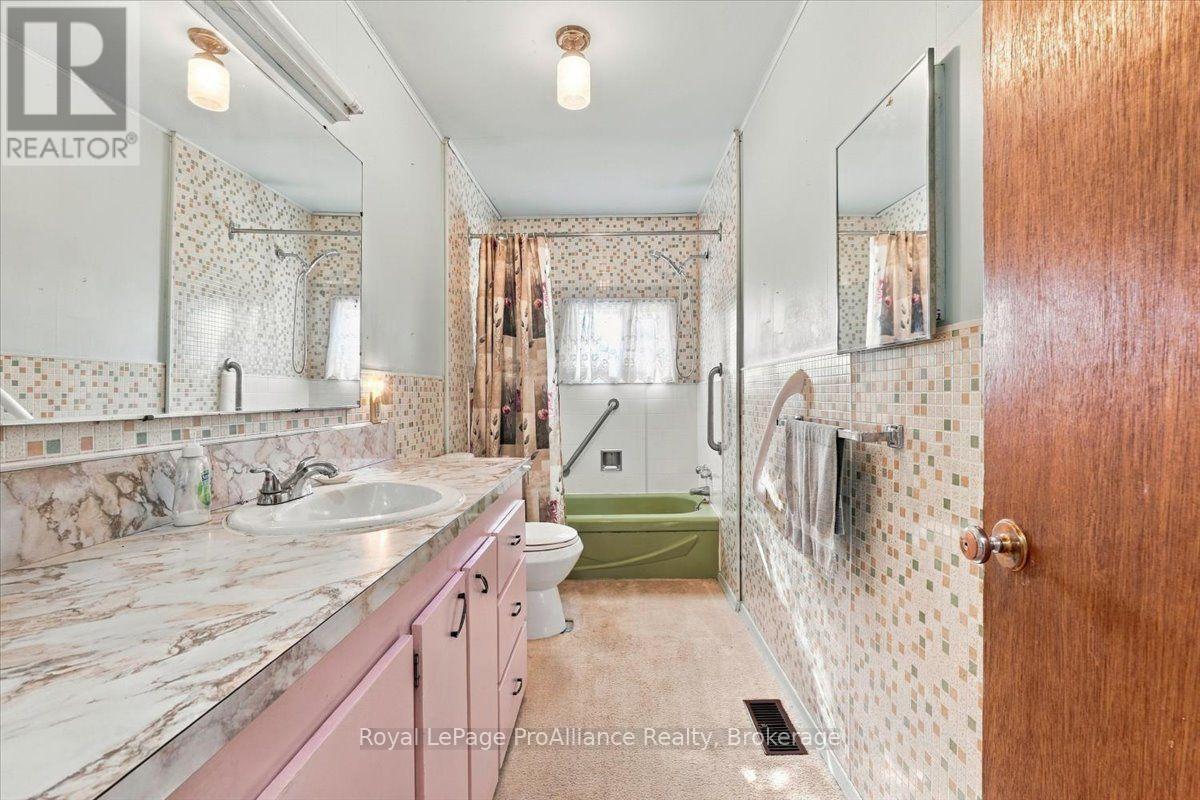 2096 Hollowview Road, Centre Hastings, Ontario  K0K 3E0 - Photo 22 - X14112986