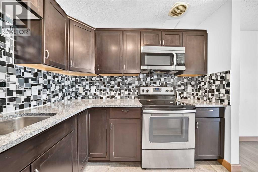 201, 3500 Varsity Drive NW, Calgary, Alberta  T2L 1Y3 - Photo 13 - A2353814