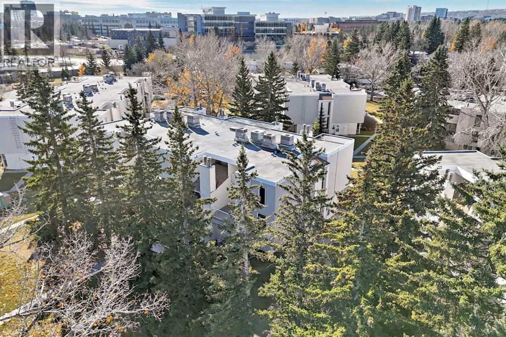 201, 3500 Varsity Drive NW, Calgary, Alberta  T2L 1Y3 - Photo 3 - A2353814